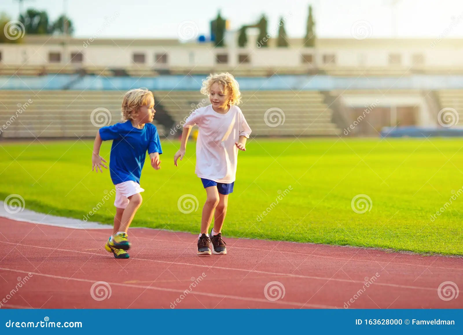 汉堡与托特纳姆热刺就武什科维奇的租借事宜进行了正式谈判